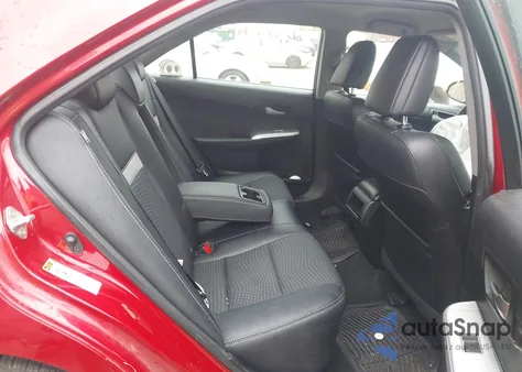 2013 Toyota Camry Se z USA, uszkodzony, nr VIN 4T1BF1FK8DU713292